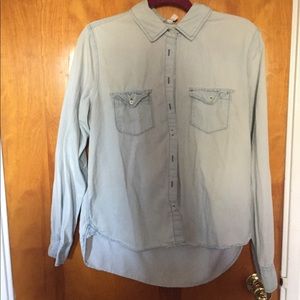 High-low Chambray Button Up